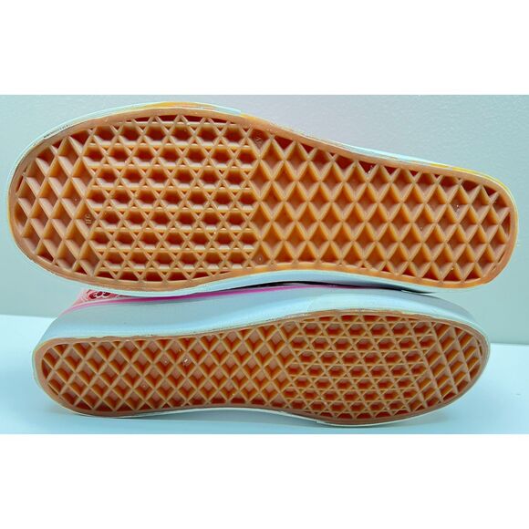 Vans "Hello Kitty" Sk8-Hi shoes. Size 7.5(W) - Picture 8 of 8